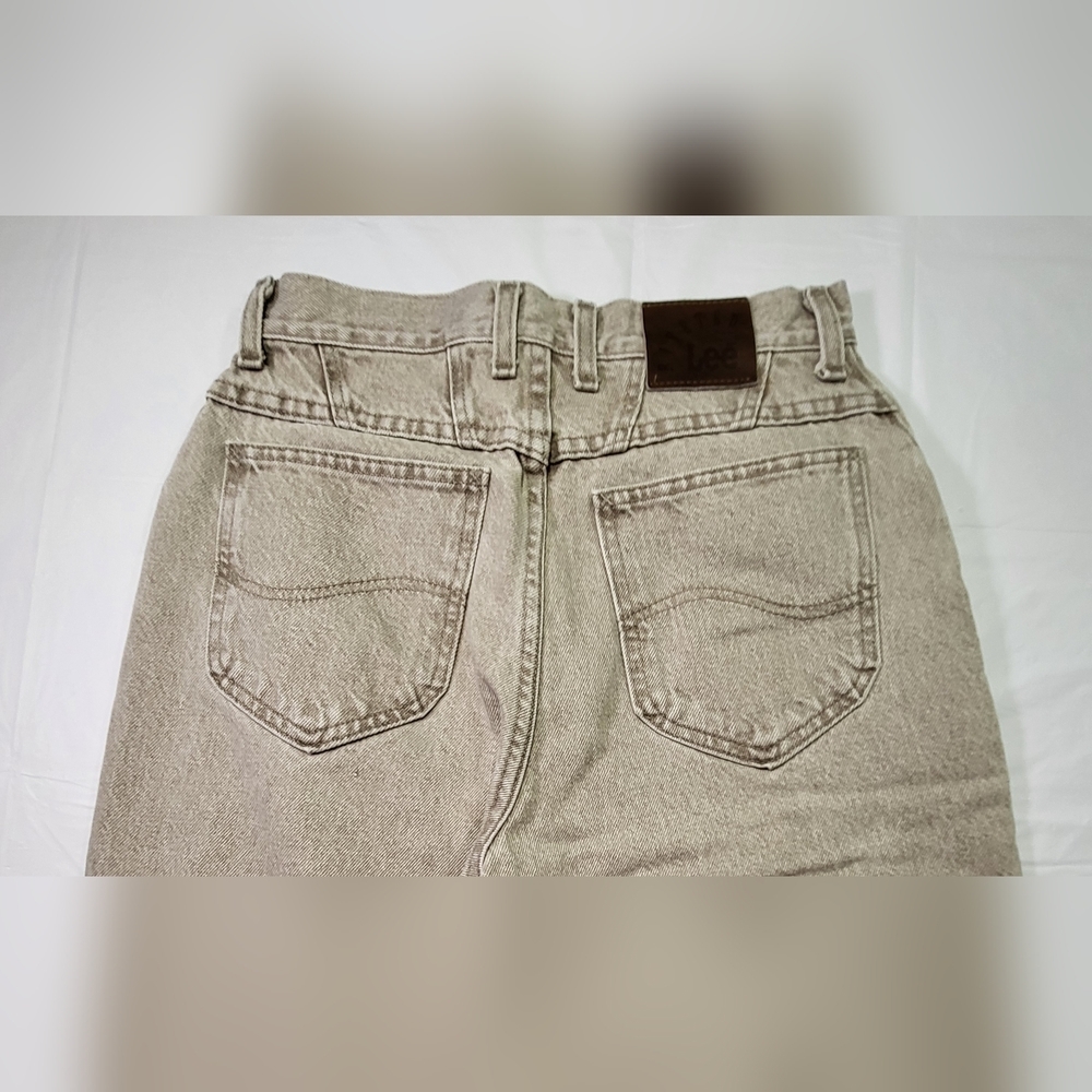 LEE Jeans Tan Denim Women's Size 10 Riveted Straight Leg Vintage Mom Jeans - Picture 3 of 4